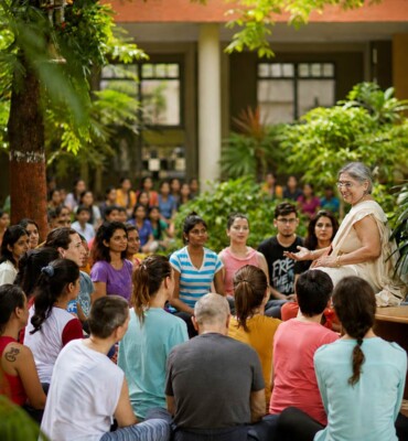 maa-with-students